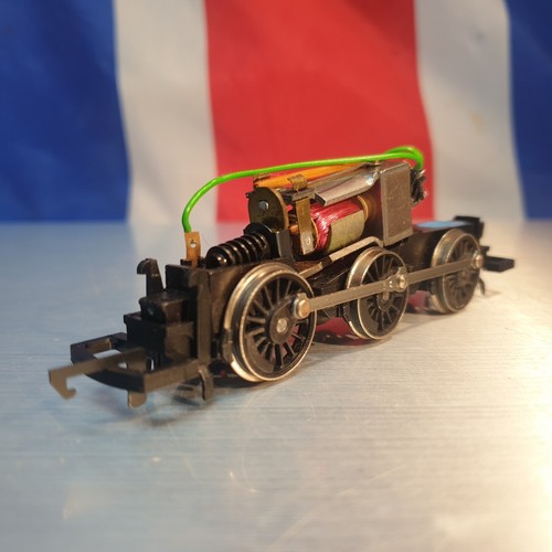 Hornby class locomotive - 00, 3f