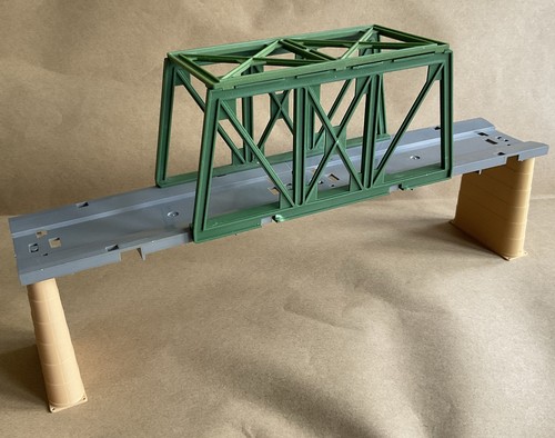 Hornby 657 girder bridge - hornby,