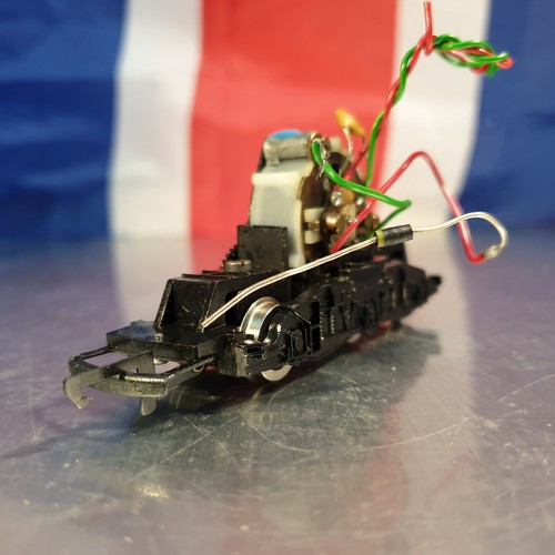Hornby class brush type - 00,