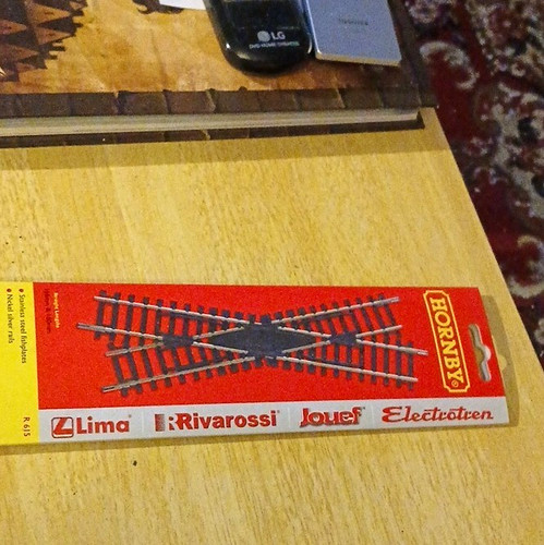 Hornby gauge r615 diamond - hornby,