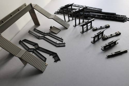 Gauge hornby footbridge - '00',