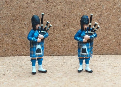 Gauge scottish piper - oo, 1/76