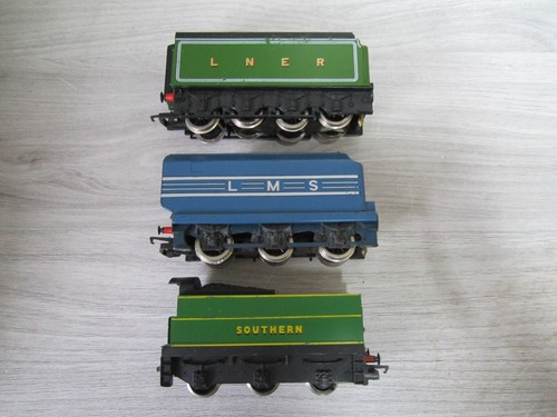 Hornby gauge tenders - 3,